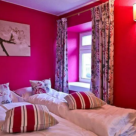 Family Retreat In A Setting In Holiday home Waimes