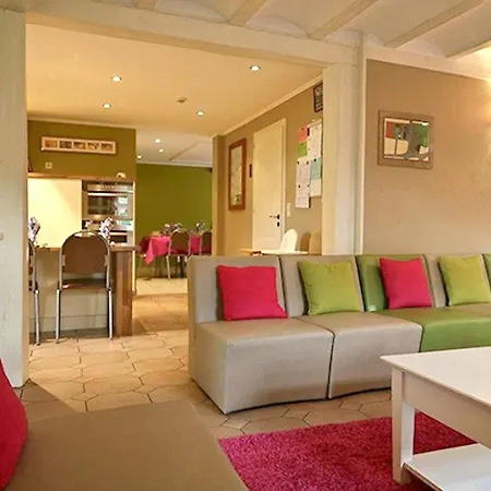 Family Retreat In A Setting In Holiday home Waimes