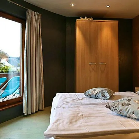 Holiday home Family Retreat In A Setting In *