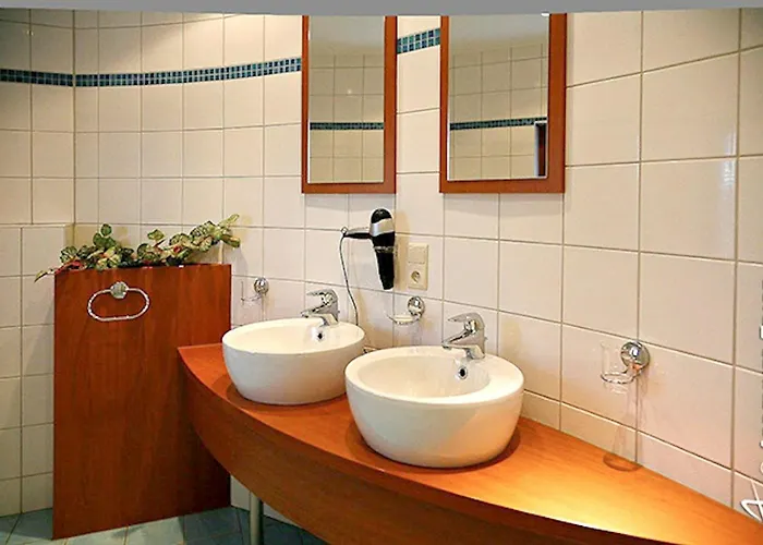 Holiday home Family Retreat In A Setting In