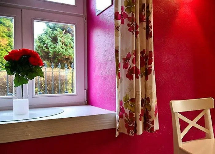 Family Retreat In A Setting In